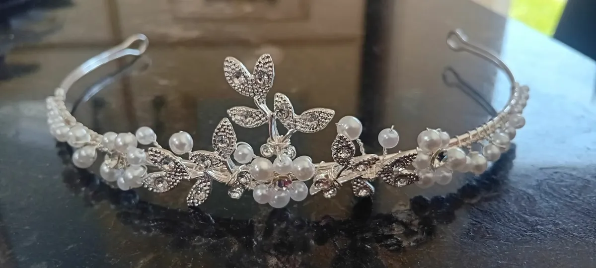 Tiara - child