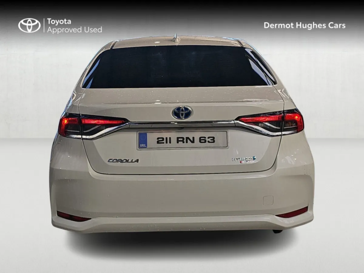 Toyota Corolla HYBRID LUNA SPORT - Image 4