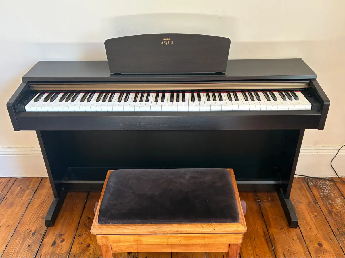 Yamaha arius piano - Image 1
