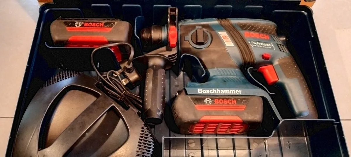 Bosch GBH 36V-EC Compact 2 Mode Drill - Image 2