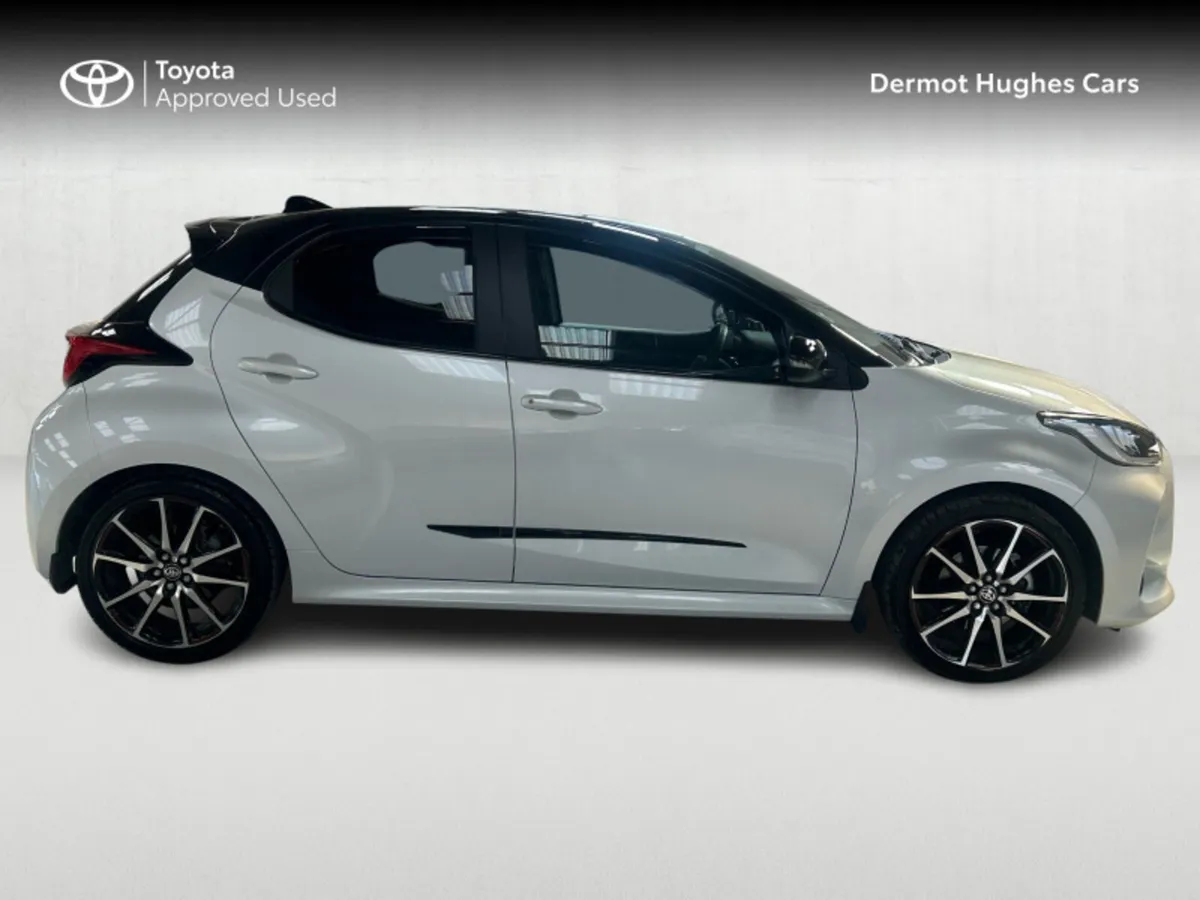 Toyota Yaris HYBRID 130 GR SPORT - Image 3