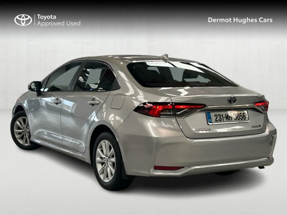 Toyota Corolla COROLLA LUNA SALOON - Image 2