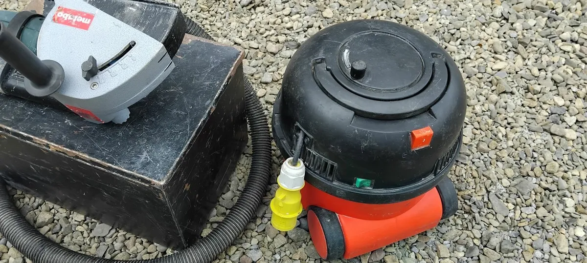 Metabo MFE 30 Wall Chaser 110v + Dust Extractor - Image 4