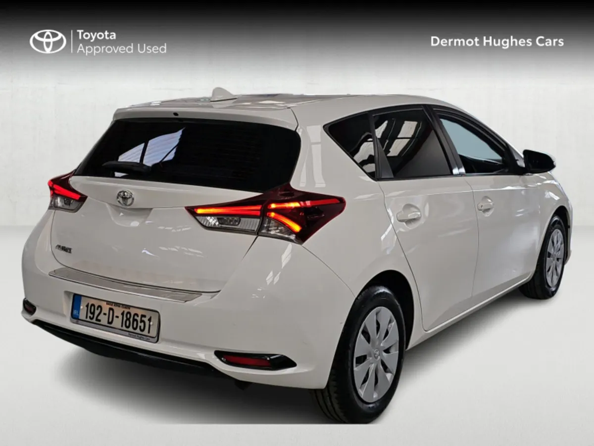 Toyota Auris 1.4 D4D TERRA - Image 2