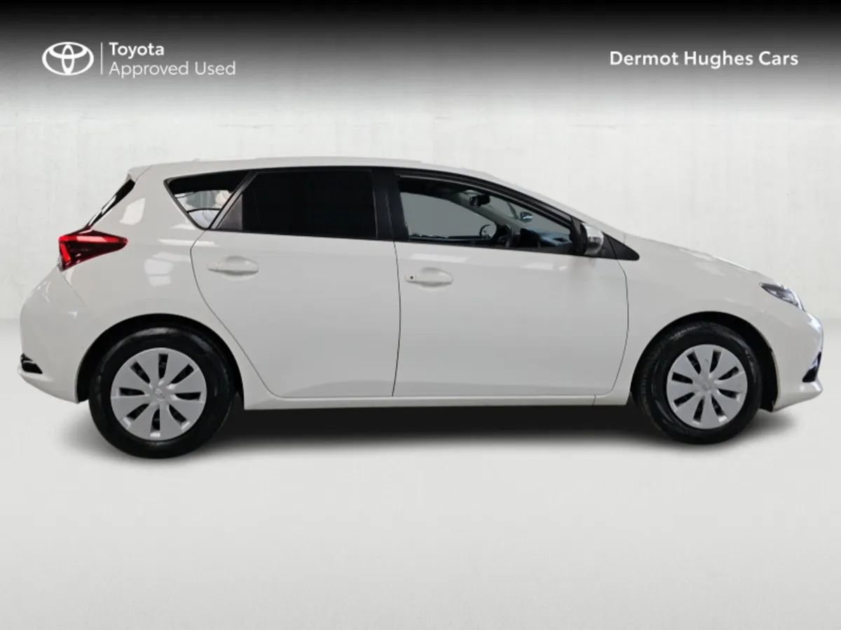 Toyota Auris 1.4 D4D TERRA - Image 3