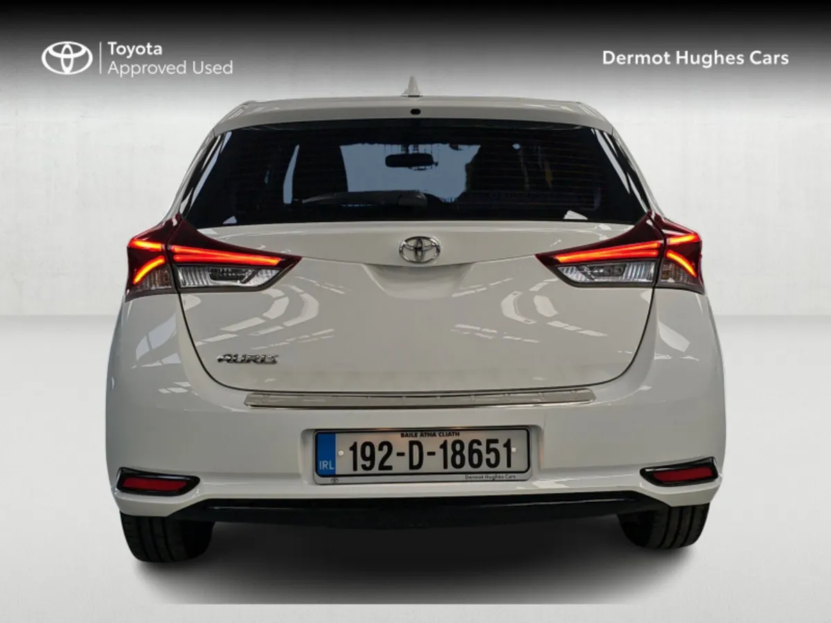Toyota Auris 1.4 D4D TERRA - Image 4