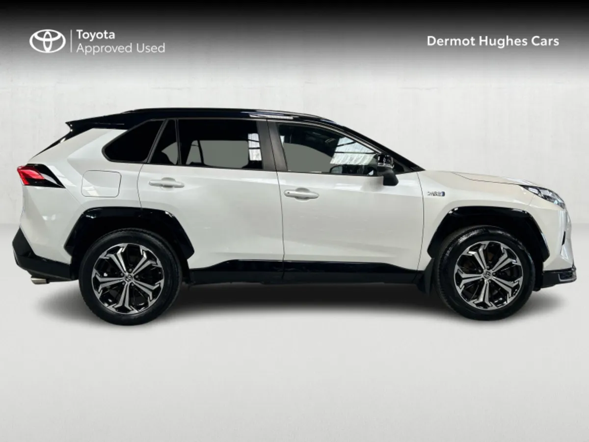 Toyota RAV4 RAV4 PLUG-IN HYBRID SPORT - Image 3