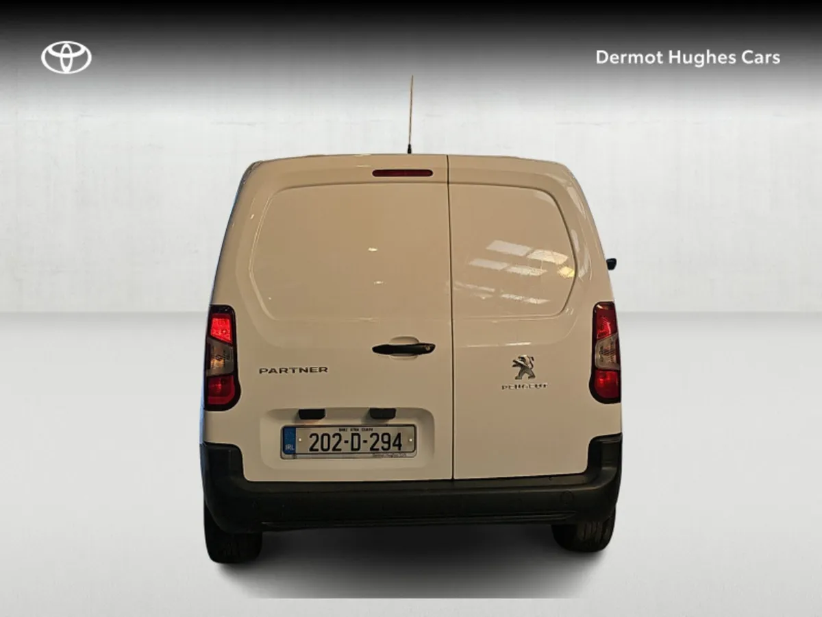 Peugeot Partner 1.5 BLUE HDI 75 PANELL PANELLED 6. - Image 4