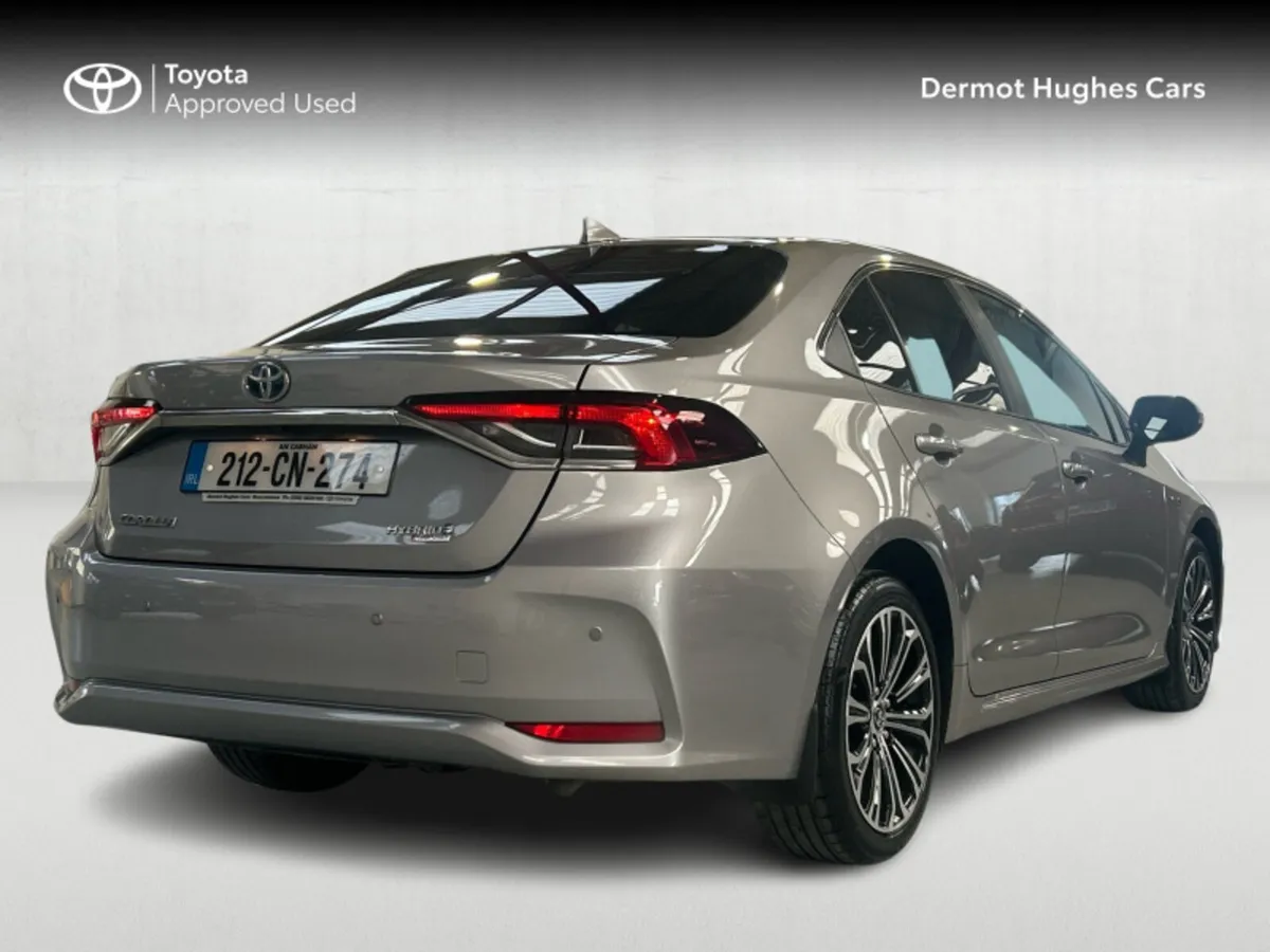 Toyota Corolla COROLLA HYBRID LUNA SPORT - Image 2