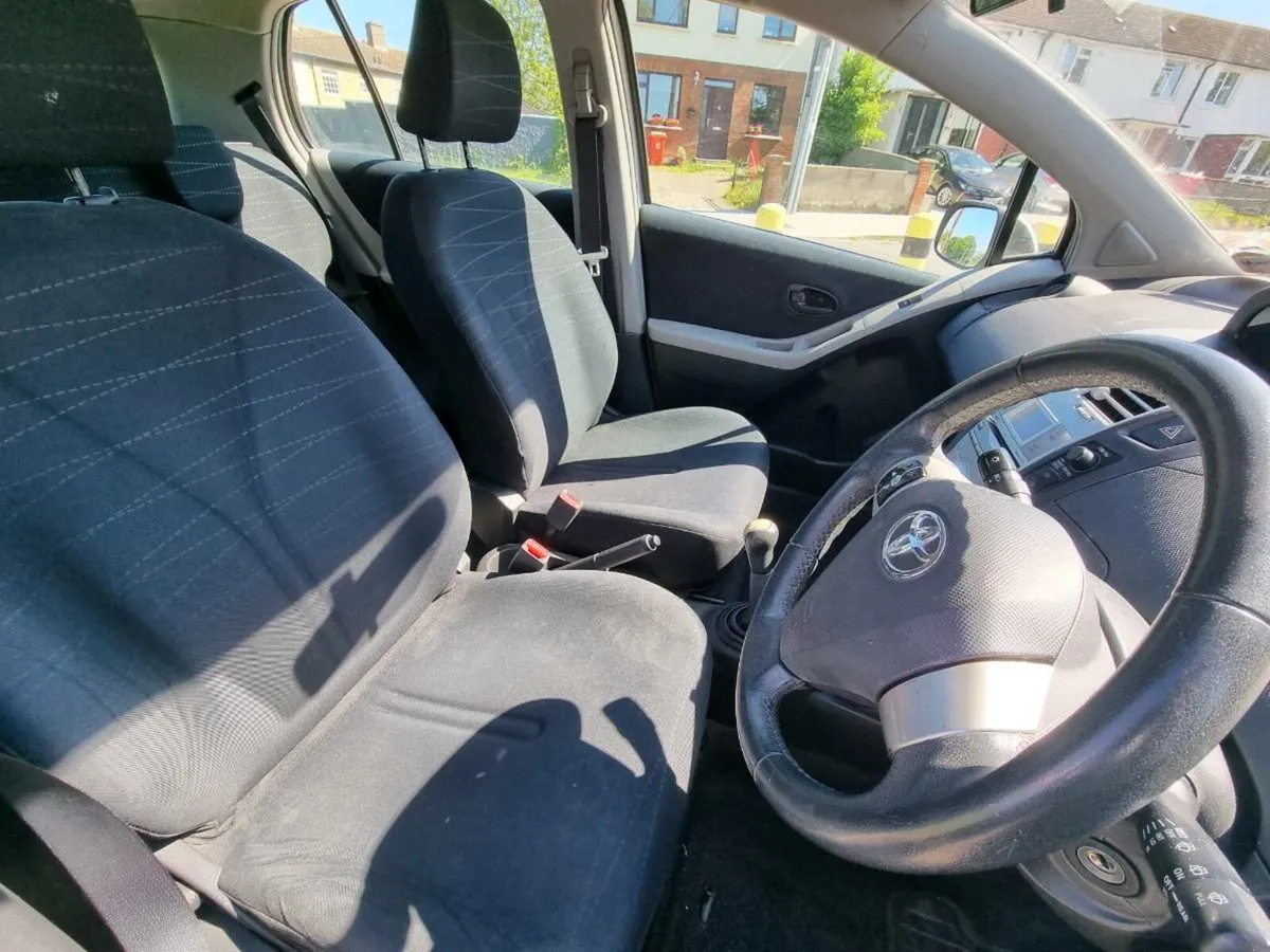 2008 Yaris - Image 4