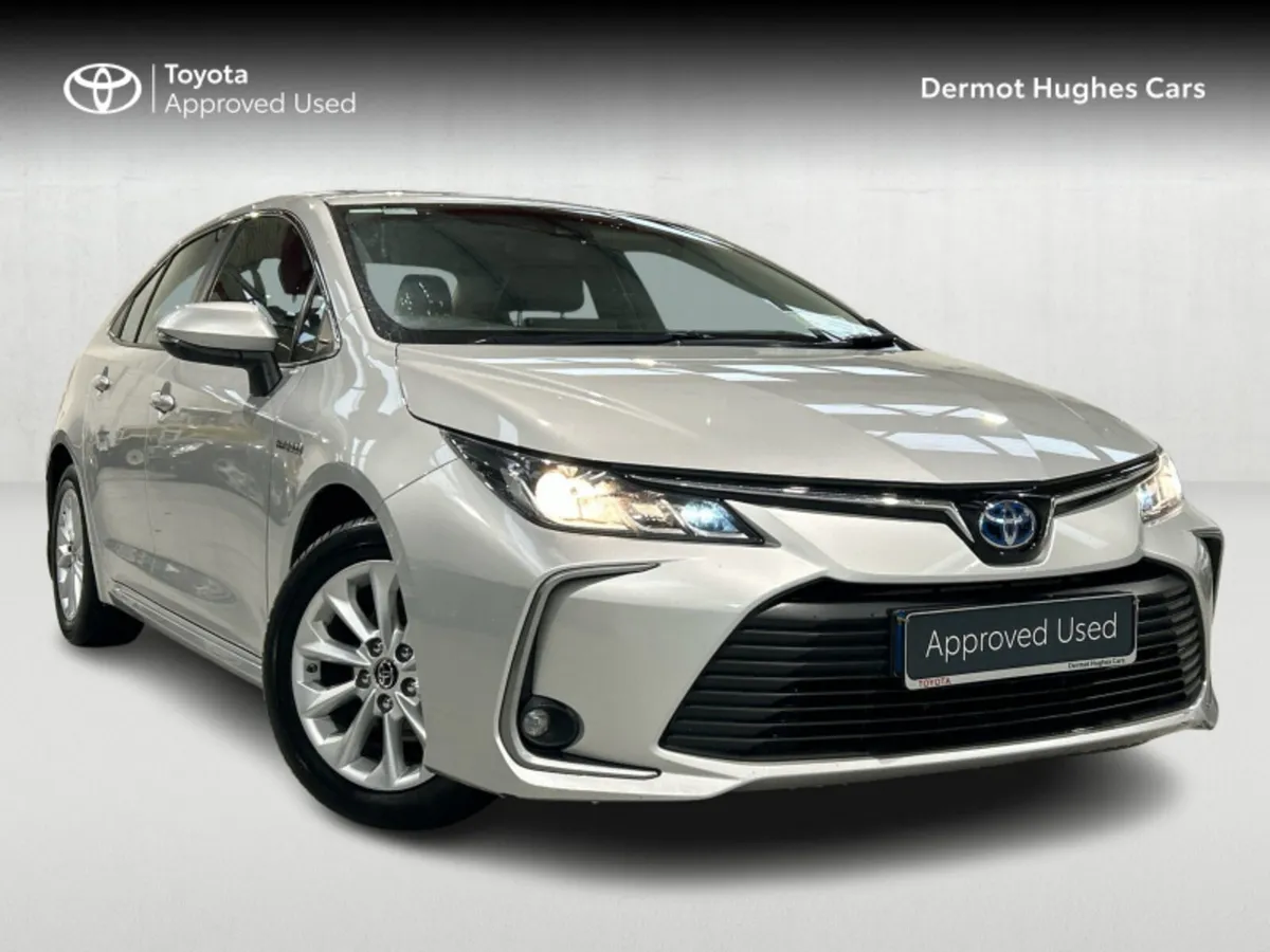 Toyota Corolla LUNA SAL 4DR AUTO - Image 1