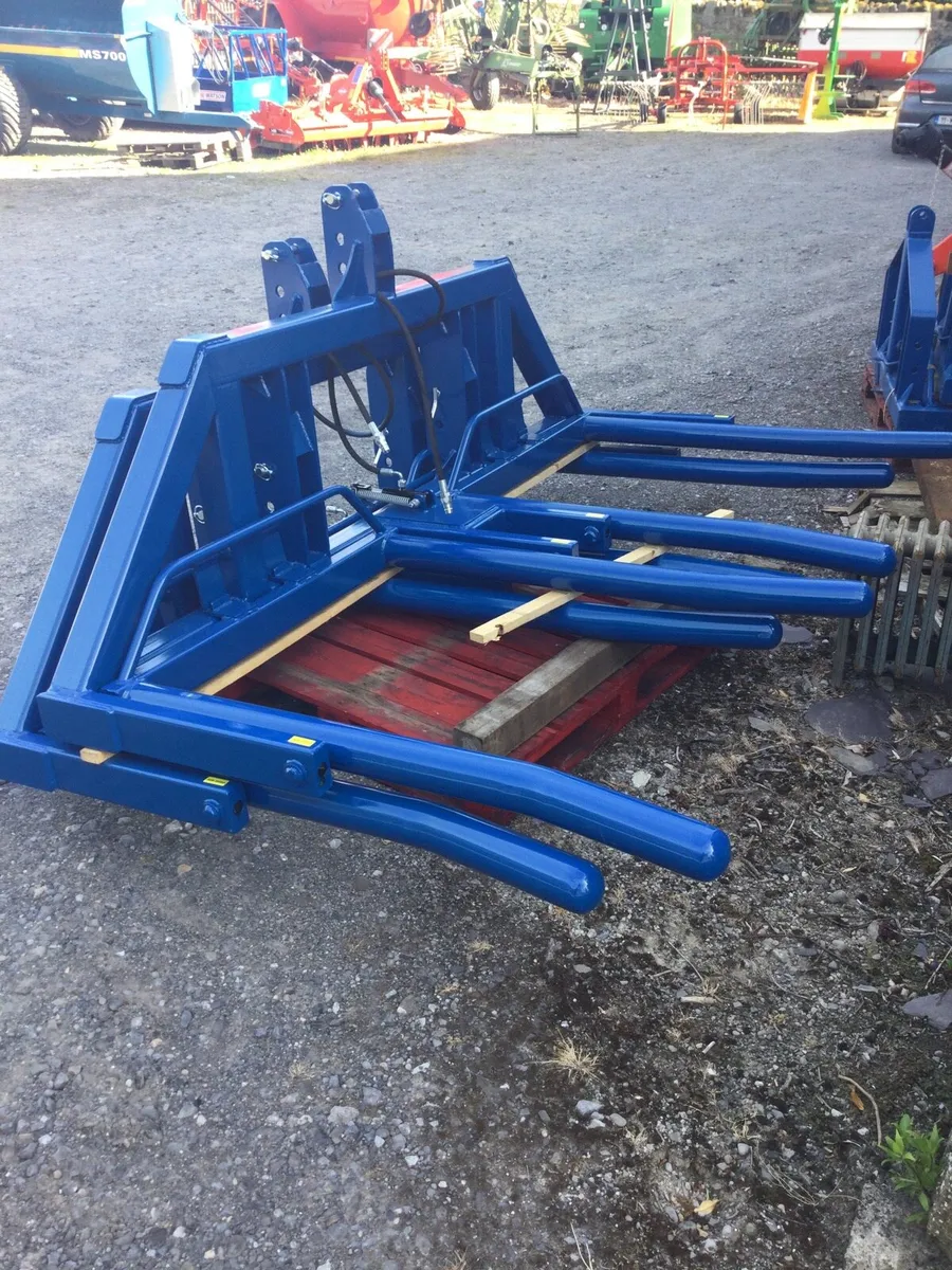 Bale handlers - Image 2