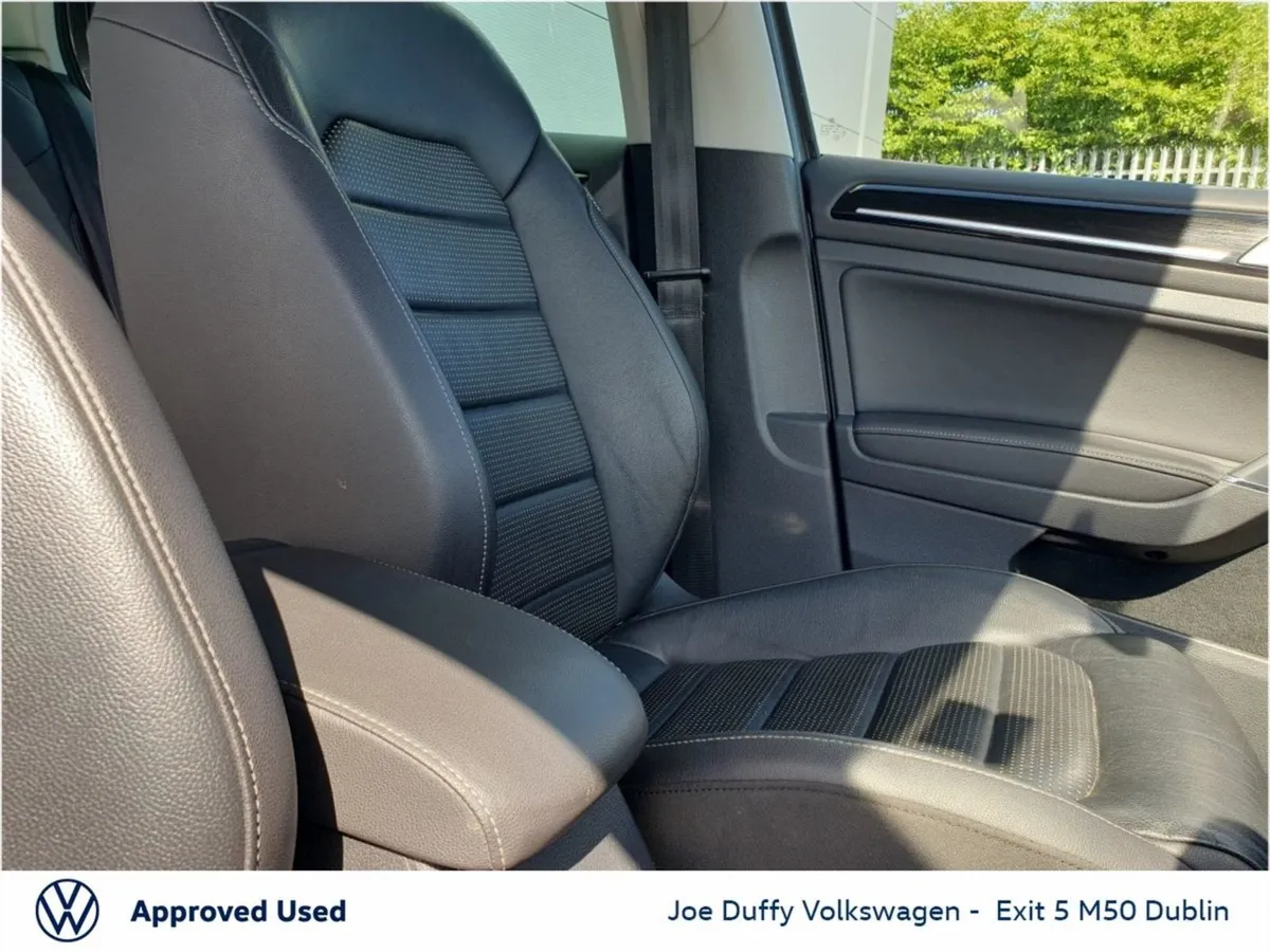 Volkswagen Golf 1.0 TSI 115HP R-line - Image 4