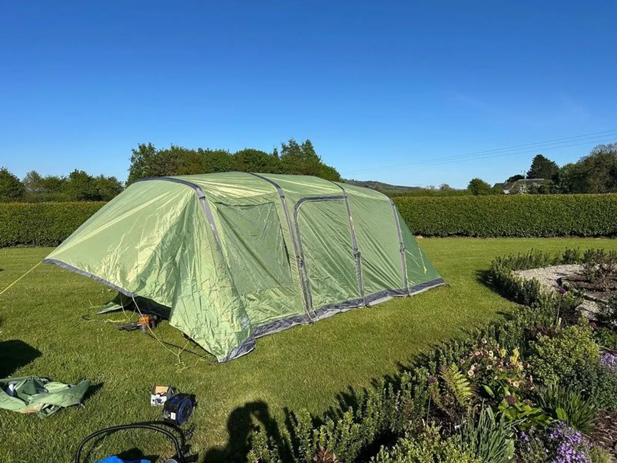 Tent - Image 1
