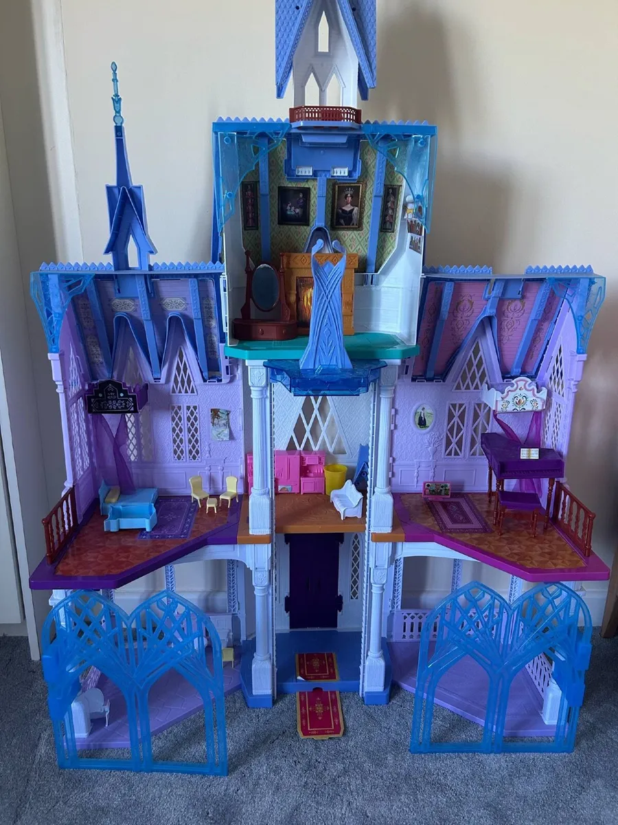 Disney frozen castle