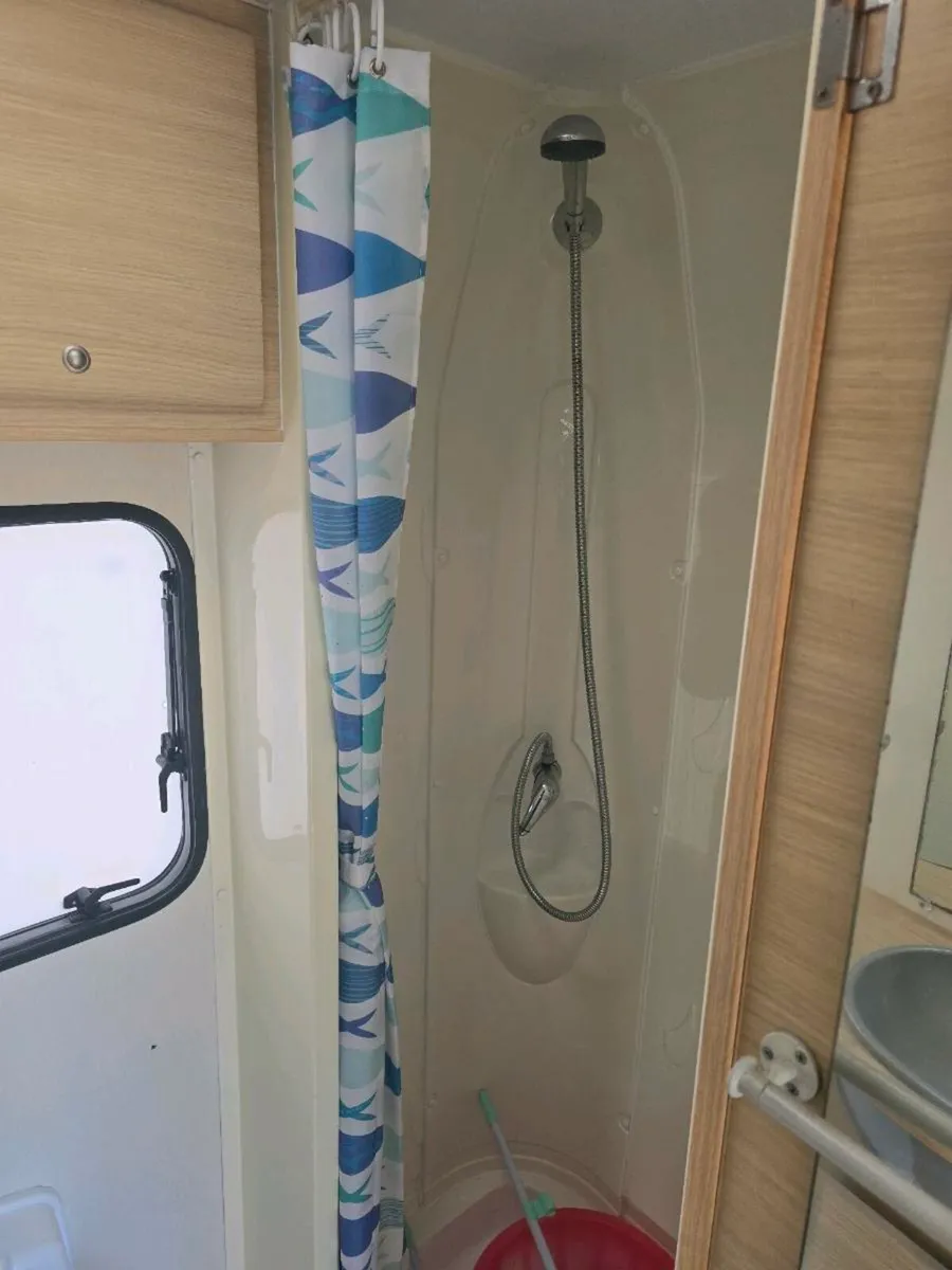 Ford C1 Motorhome Autoroller 500 2008, 2200 (cc) - Image 4