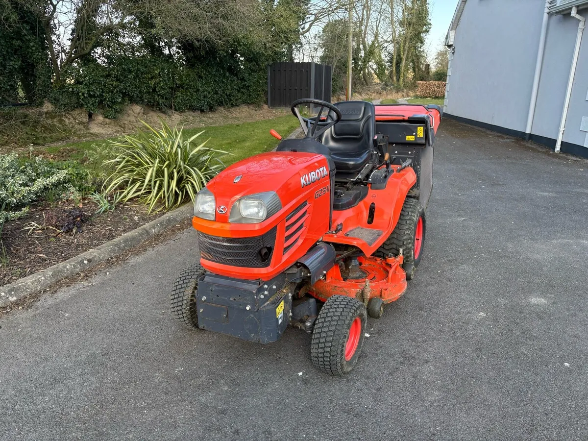 Kubota G23 mower - Image 2