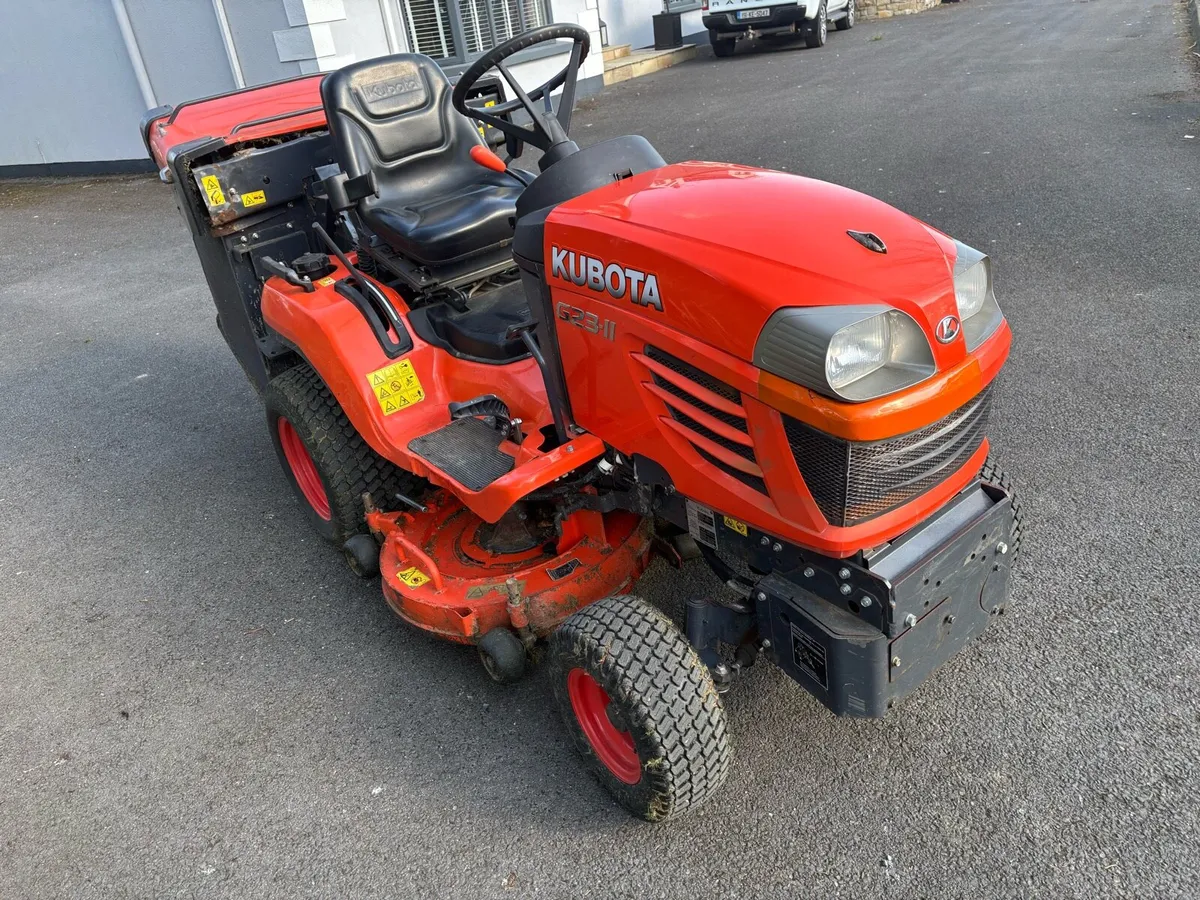 Kubota G23 mower - Image 3