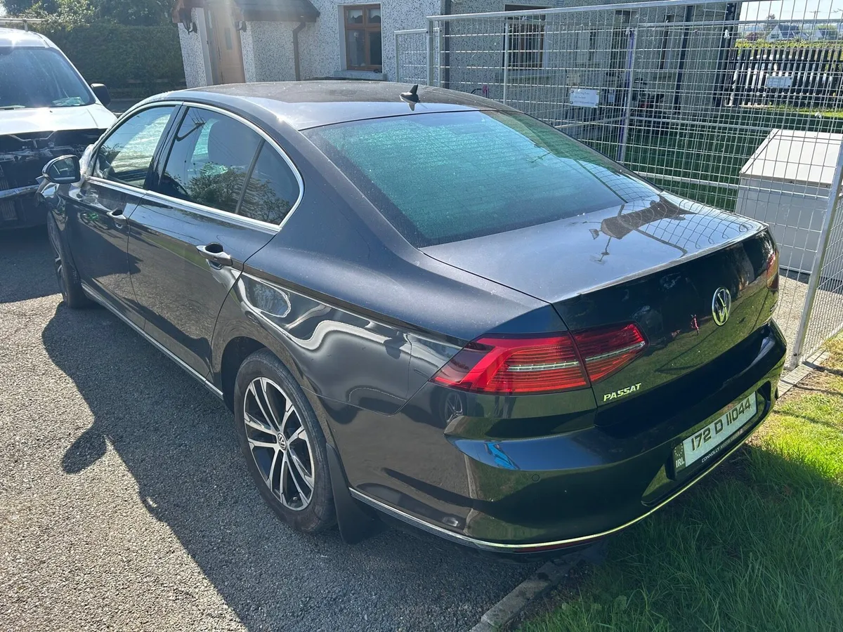 2017 Volkswagen Passat 2.0 HIGHLINE NO CLAIM - Image 3