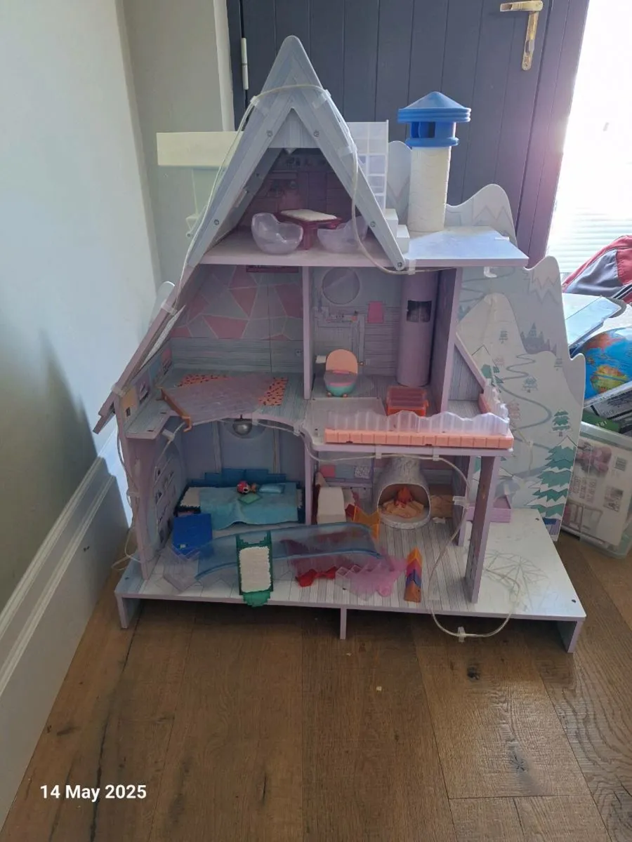 Lol dolls house winter - Image 2