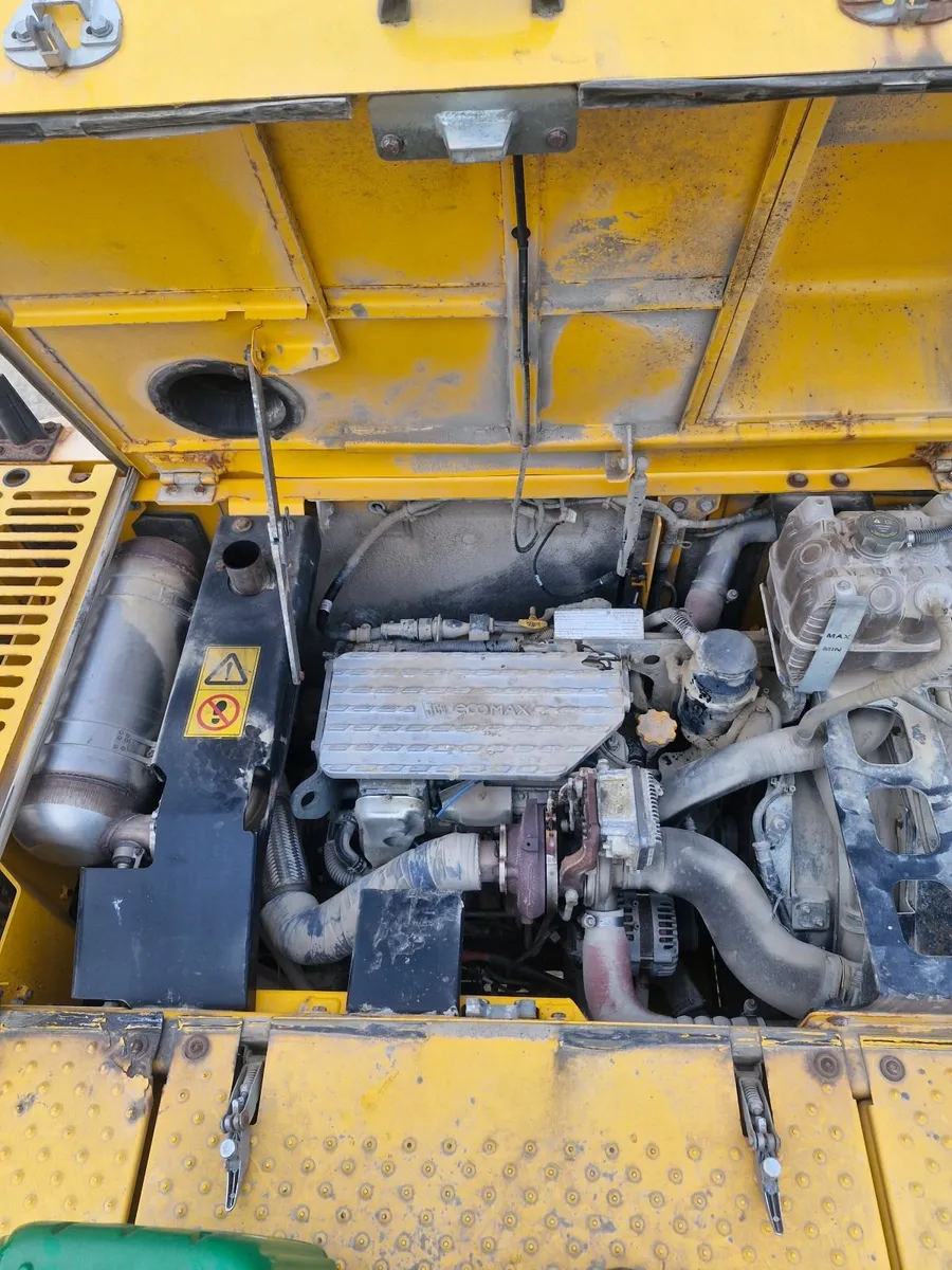 Jcb 220x - Image 3