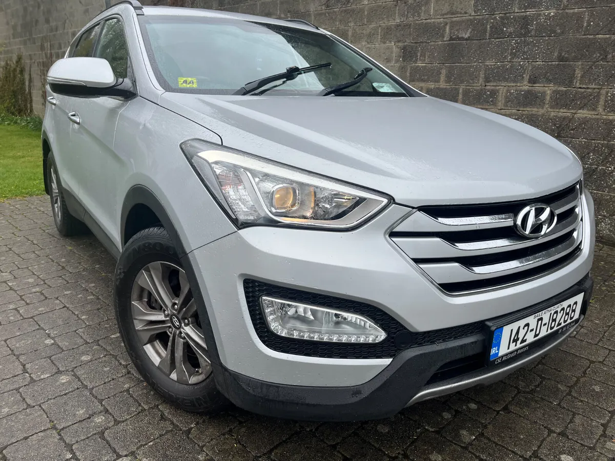 Hyundai Santa Fe 2014 4WD EXECUTIVE 4DR - Image 2