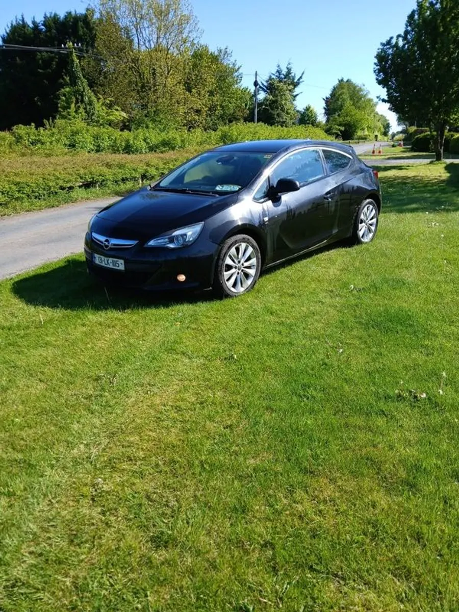 131 Opel Astra Gtc Diesel - Image 1