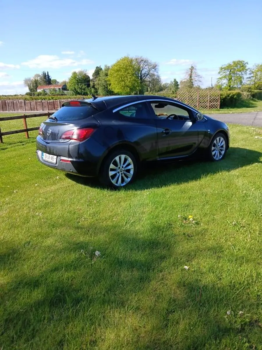 131 Opel Astra Gtc Diesel - Image 4