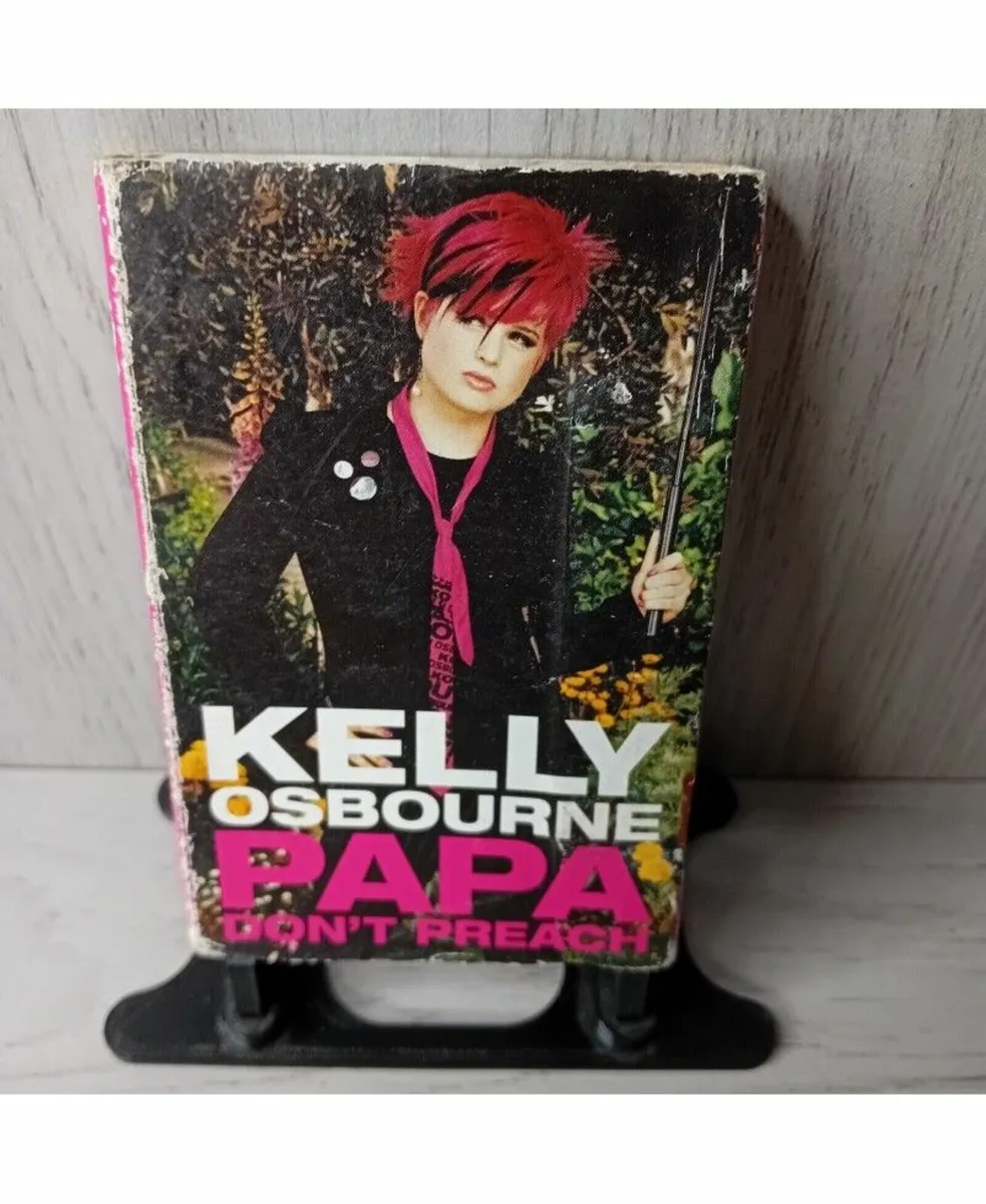 KELLY OSBOURNE PAPA DONT PREACH CASSETTE TAPE
