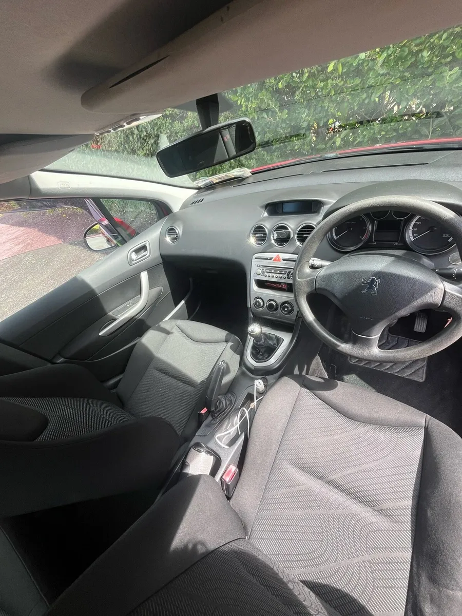 Peugeot 308 Diesel Red 2010 - Image 3