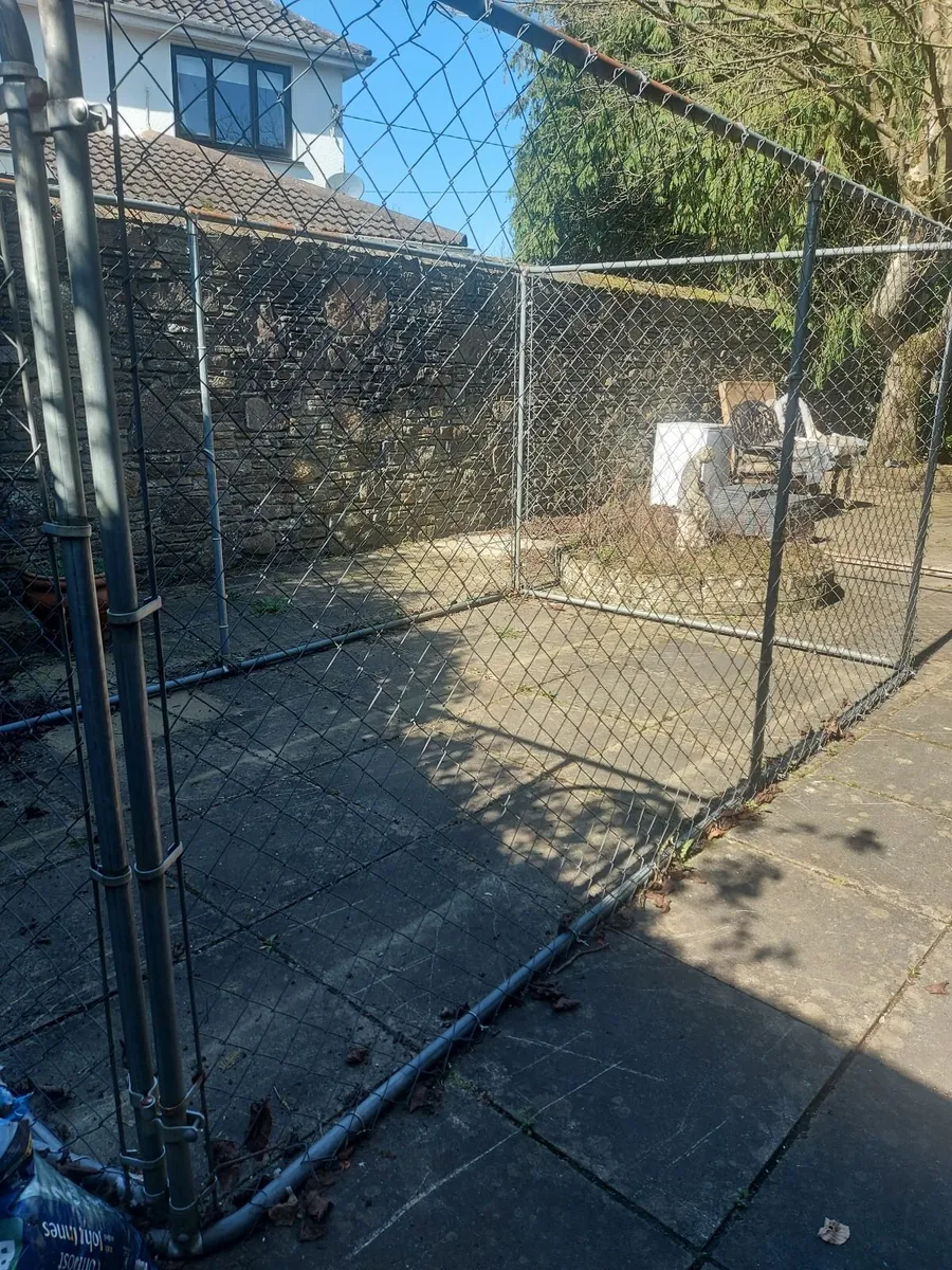 Dog run / Chicken run