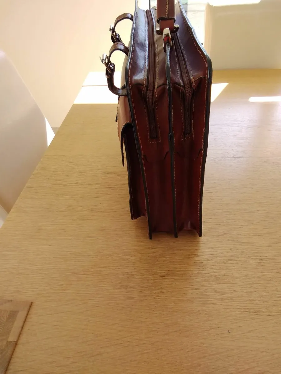 Leather briefcase - Image 4