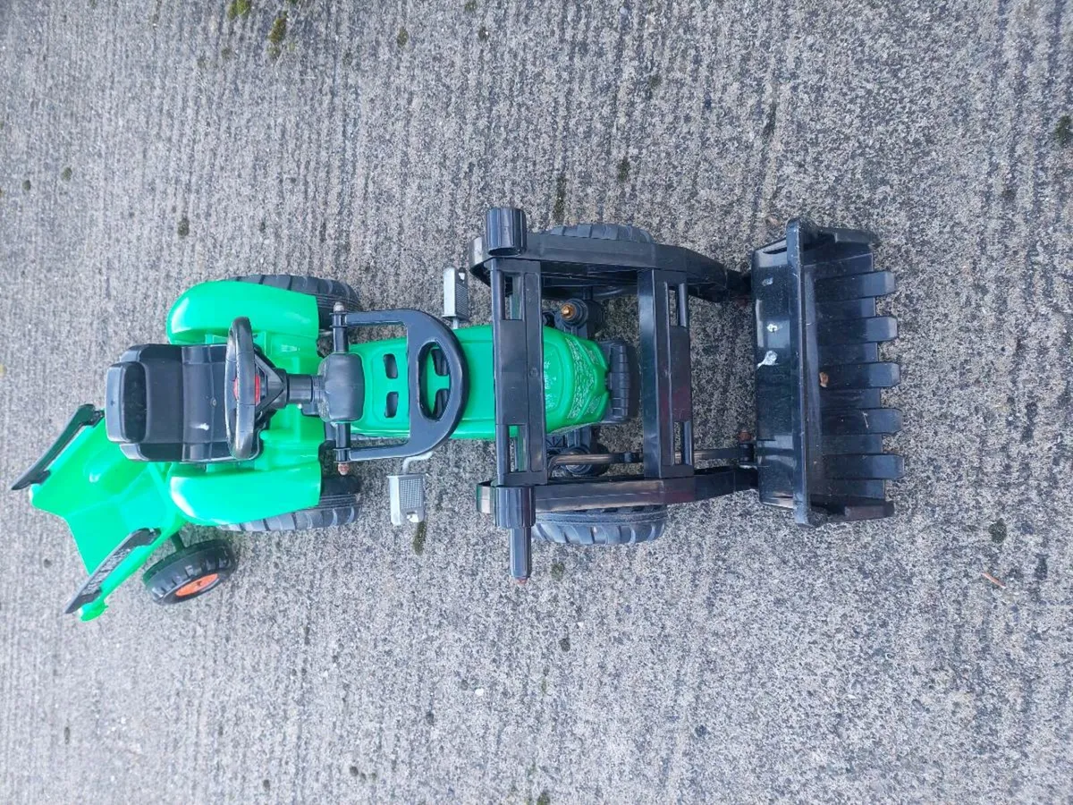 Kids tractor and trailer - Image 3
