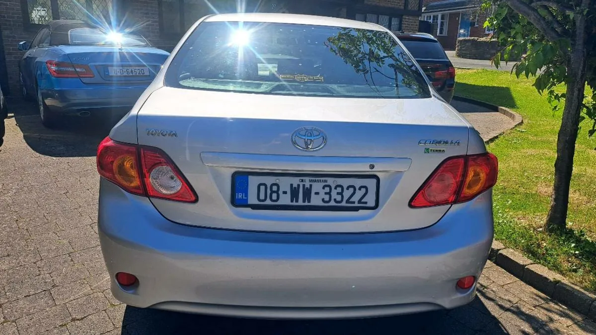 TOYOTA COROLLA 1.4 PETROL 2008 ONLY 176000 KLMS - Image 3