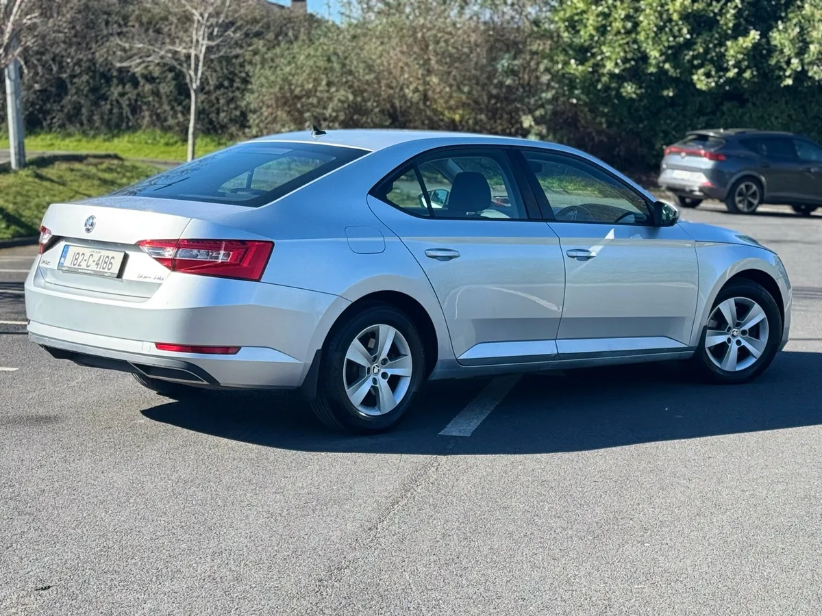 Skoda superb - Image 3