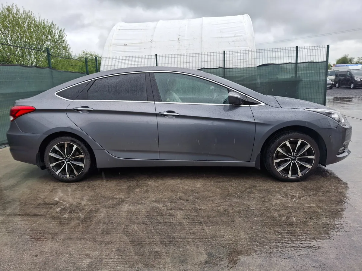 2016 Hyundai i40  1.7 Diesel - Image 3