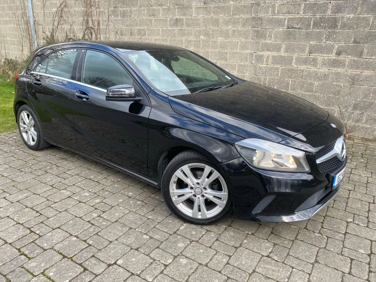 Mercedes-Benz A-Class 2016  160 D URBAN 5DR AUTO - Image 1