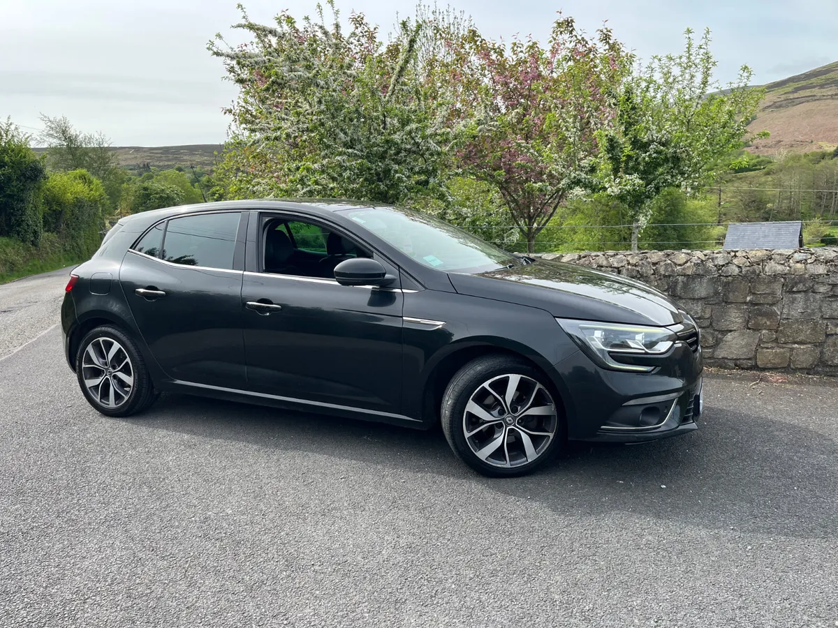 Renault Megane 2017 DYNAMIQUE  DCI 110 GT LINE - Image 3