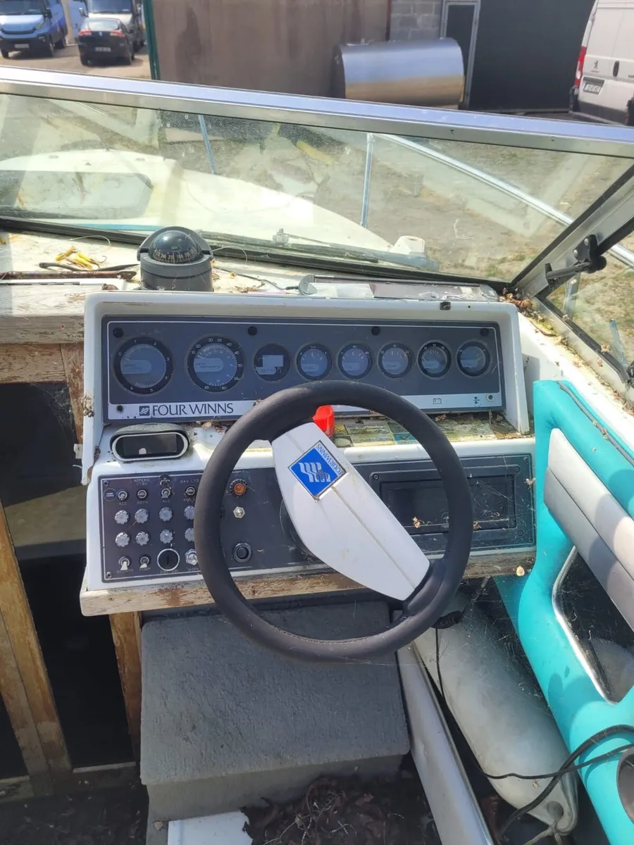 Boat - Image 4