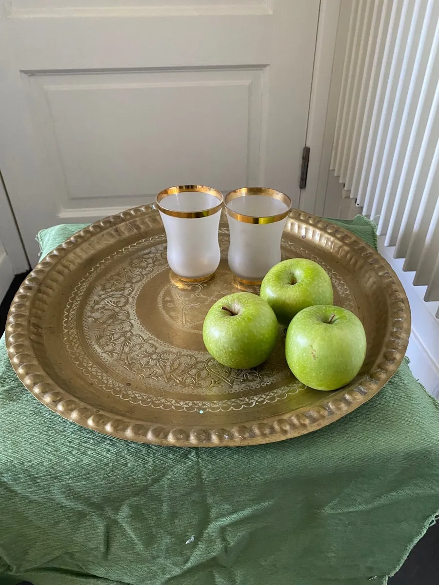 Brass tray - Image 1