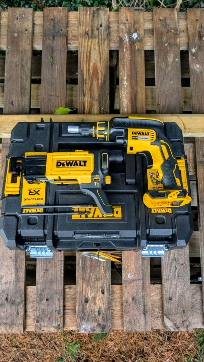 DeWalt Brushless 18v Drywall Screwdriver - New - Image 1