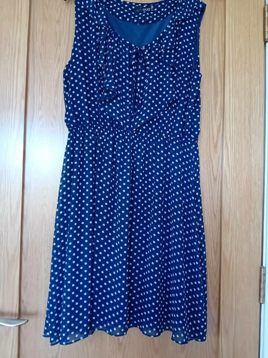 Ladies Dress Size 16 - Image 1