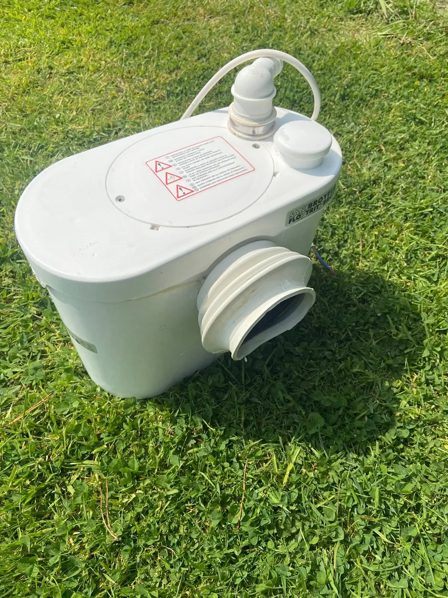 Macerator toilet - Image 1