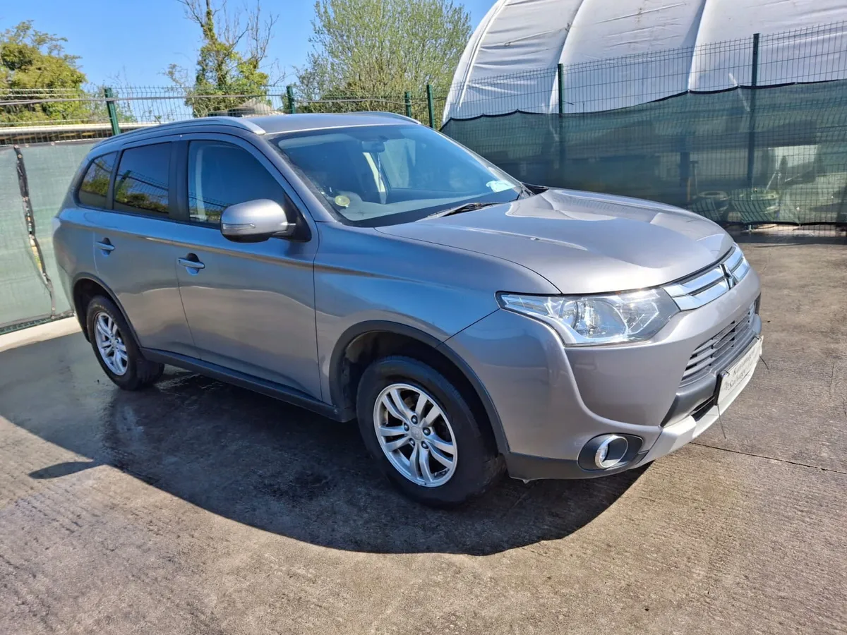 152 Mitsubishi Outlander commercial - Image 2