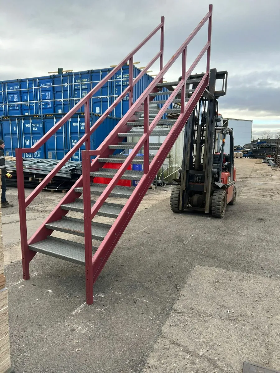 Clean Metal Stairs / Staircases For Mezzanine Shed - Image 3
