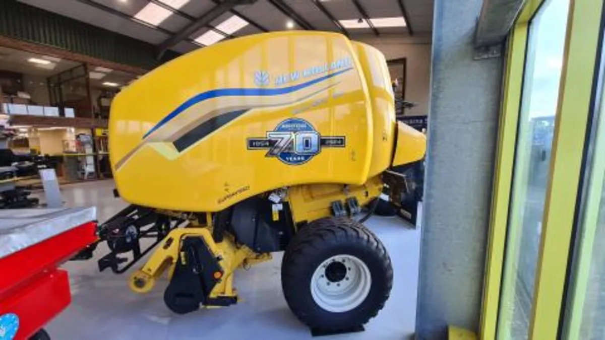 NEW HOLLAND ROLLBELT 150 BALER *PRE SEASON SPECIAL - Image 3
