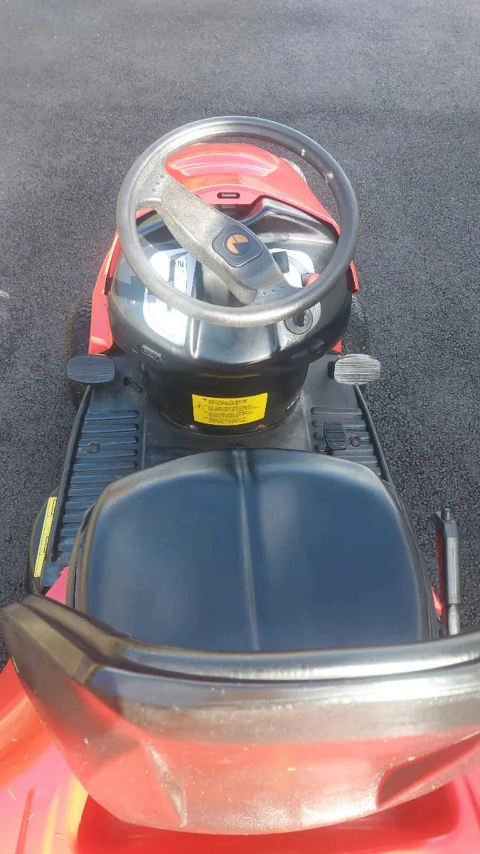 Ride on mower Hydrostatic - Image 4
