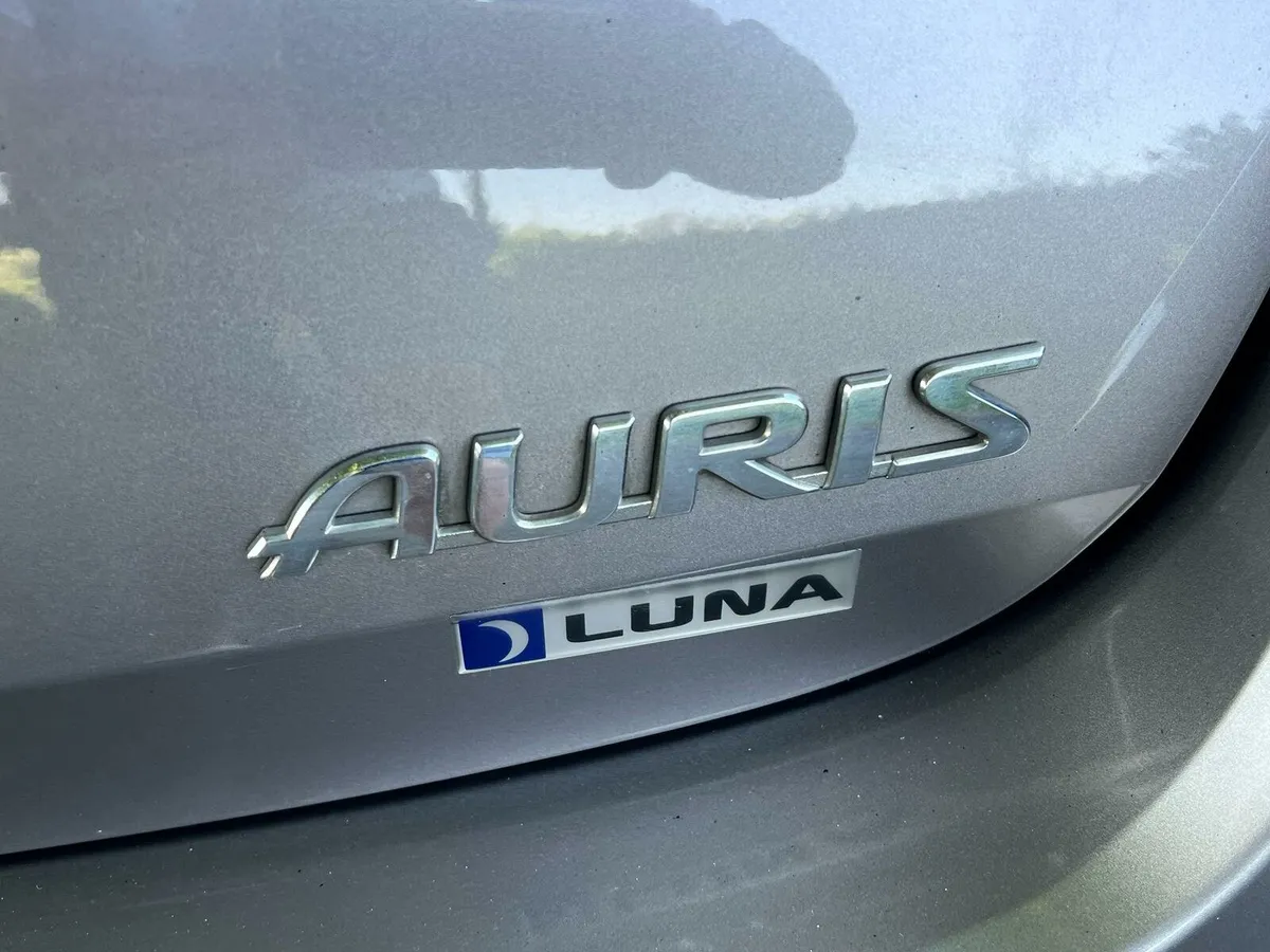 Toyota Auris Luna 2013 1.4 D4D nct 10/25 - Image 2