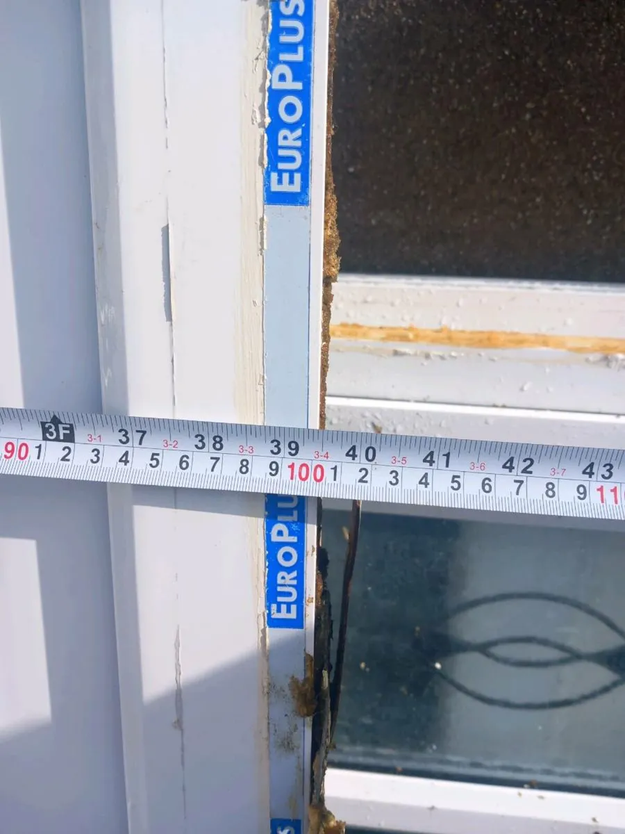 Pvc door and frame two keys - Image 2