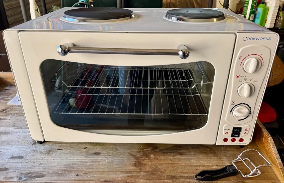 Mini oven & hob - Image 4